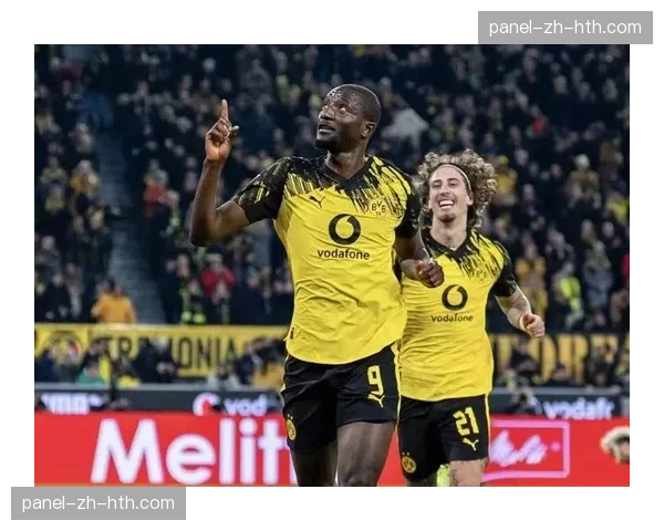 消息:多特蒙德主场3-3战平拜仁,德甲冠军悬念在联赛收官阶段重启 消息:多特蒙德主场3-3战平拜仁,德甲冠军悬念在联赛收官阶段重启